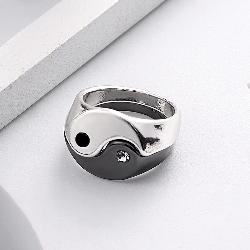 Nhẫn Thời Trang Mặt Âm Dương Độc Đáo Cho Nam Và Nữ