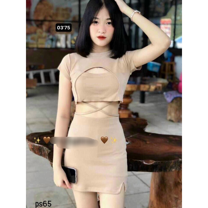 SET ÁO THUN CROPTOP XẺ HỞ NGỰC KIỂU PHỐI CHÂN VÁY BODY XẺ ĐÙI V CO GIÃN