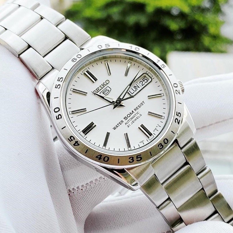 Đồng hồ nam dây thép Seiko 5 Automatic SNKD97K1