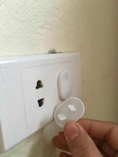 COMBO 10 NÚT BỊT Ổ ĐIỆN