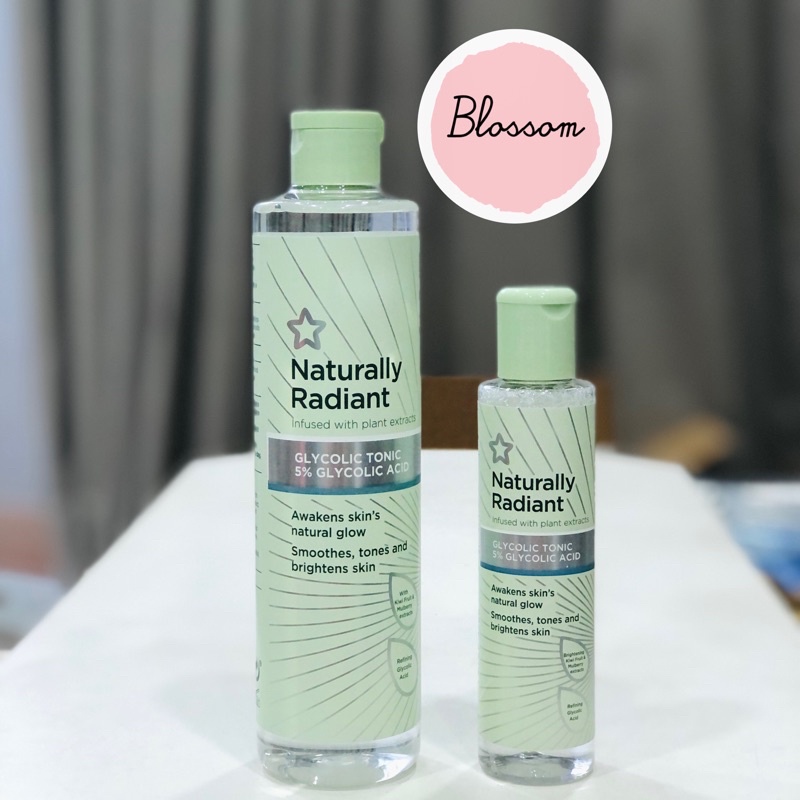 Toner sáng da Naturally Radiant Glycolic Tonic