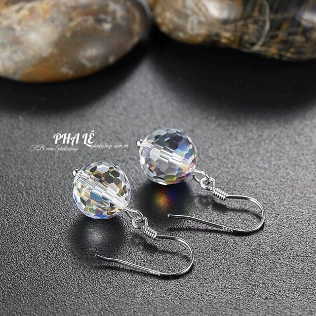 Bông Tai Pha Lê Tròn Dát Nhiễn Được Thiết Kế Từ Pha Lê Swarovski