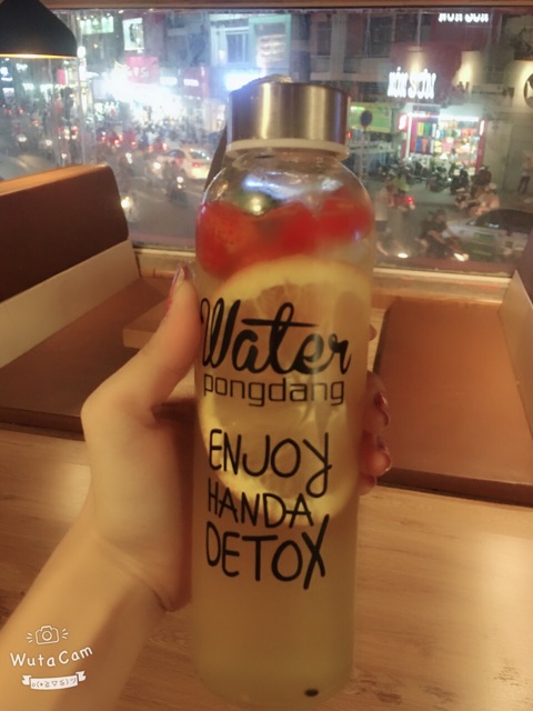 Bình nước Detox 500 ml bằng thuỷ tinh chịu nhiệt, kèm túi vải