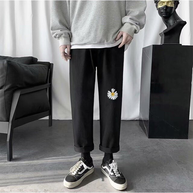 Quần baggy kaki ống suông unisex Thêu hoa cúc, nam nữ ullzang WIND | BigBuy360 - bigbuy360.vn