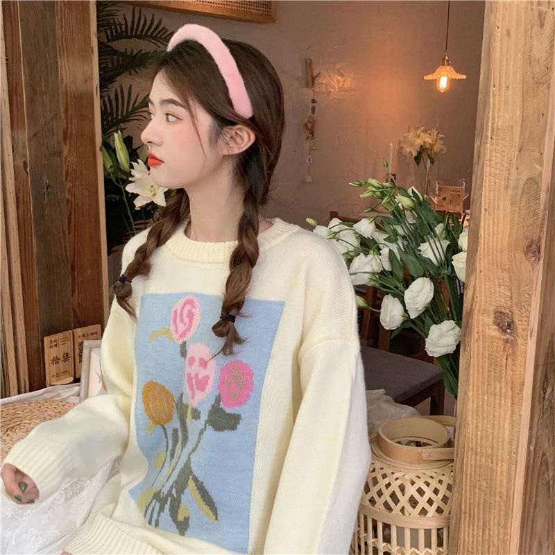 Áo len cổ tròn họa tiết hoa nhỏ ngọt ngào phong cách Nhật Bản