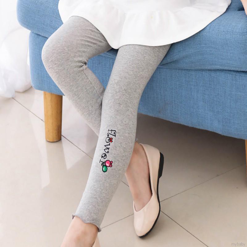 Vớ chân legging phối hoa cho bé gái phong cách mùa thu dễ thương