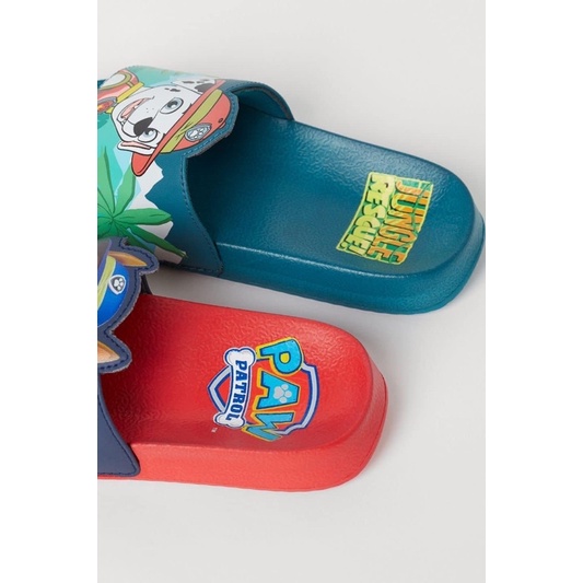 dép cứu hộ đỏ