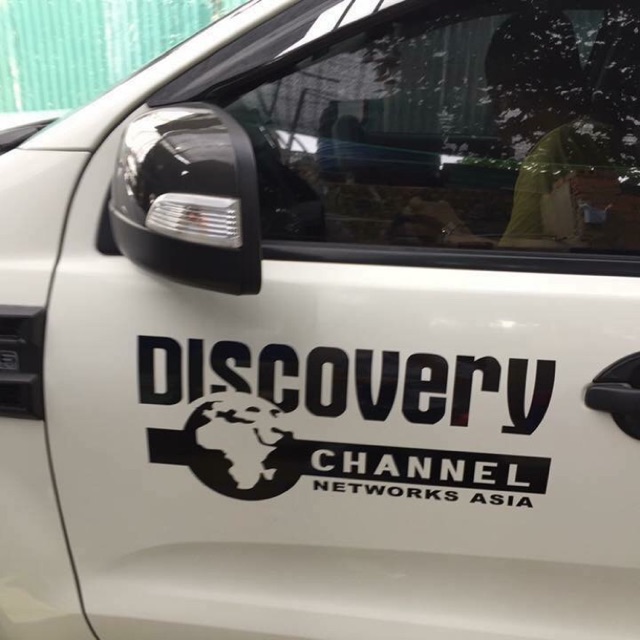Tem dán sườn xe Discovery Chanel 99k/ đôi