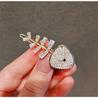 Kẹp Tóc Hình Xương Cá Đính Đá Phong Cách Hàn Quốc