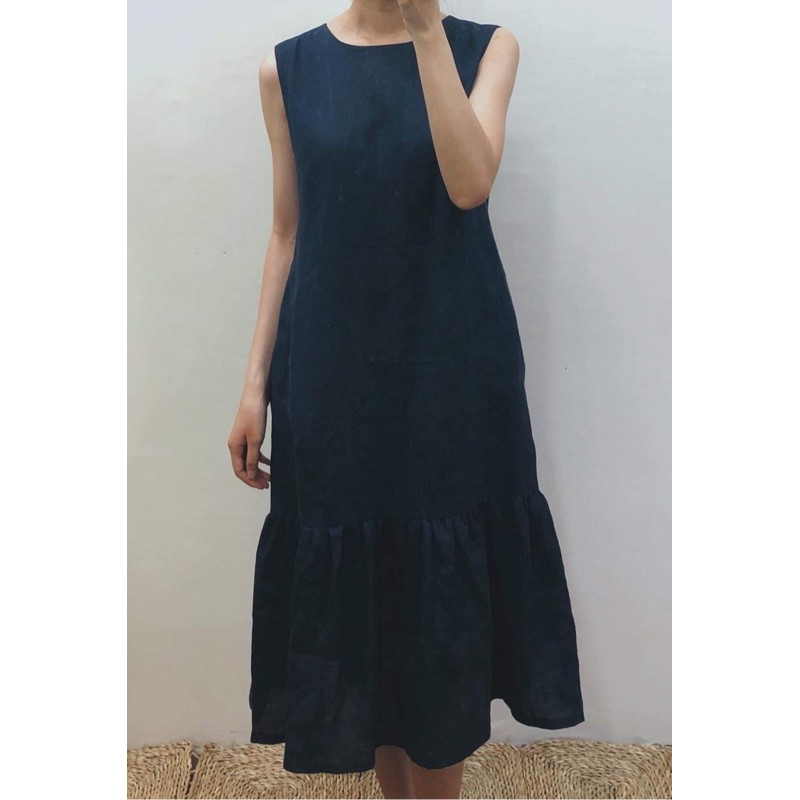 Đầm linen tưng xanh navy đuôi cá