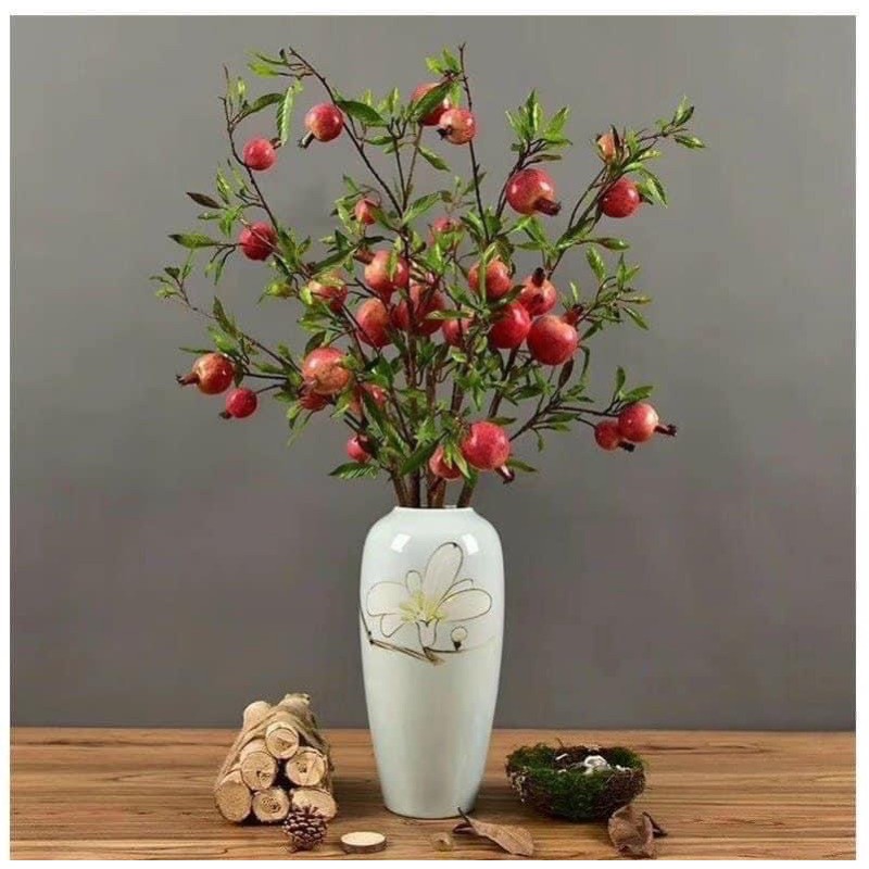 Cành lựu đỏ phong thuỷ