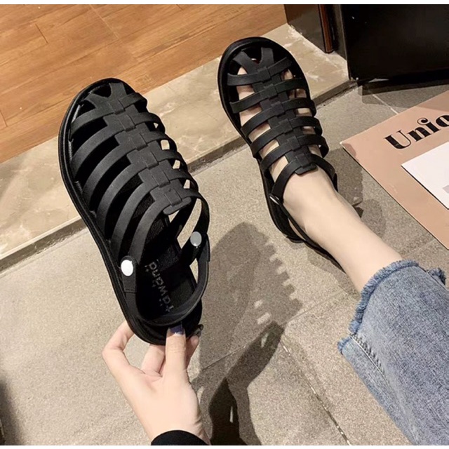 SANDANL HỌC SINH NHỰA LẺ SIZE 35 SALE SALE HOT