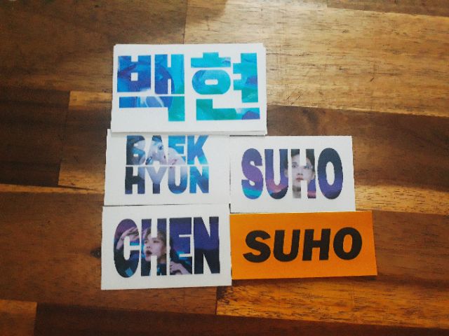 Sticker tên, hình, câu nói của các thành viên EXO.