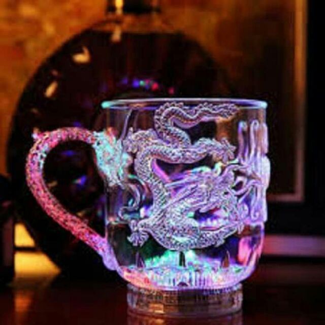 LY ĐỔ NƯỚC TỰ SÁNG RỒNG CÓ QUAI | Shopee Việt Nam