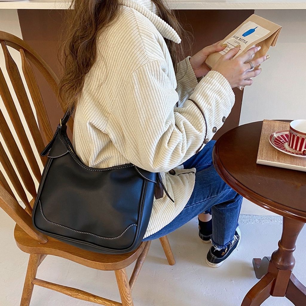 (Mẫu HOT) Túi kẹp nách nữ Túi da đeo chéo nữ KR 409- Da PU cao cấp, Size 28, 2 màu lựa chọn- KARA 409 | BigBuy360 - bigbuy360.vn