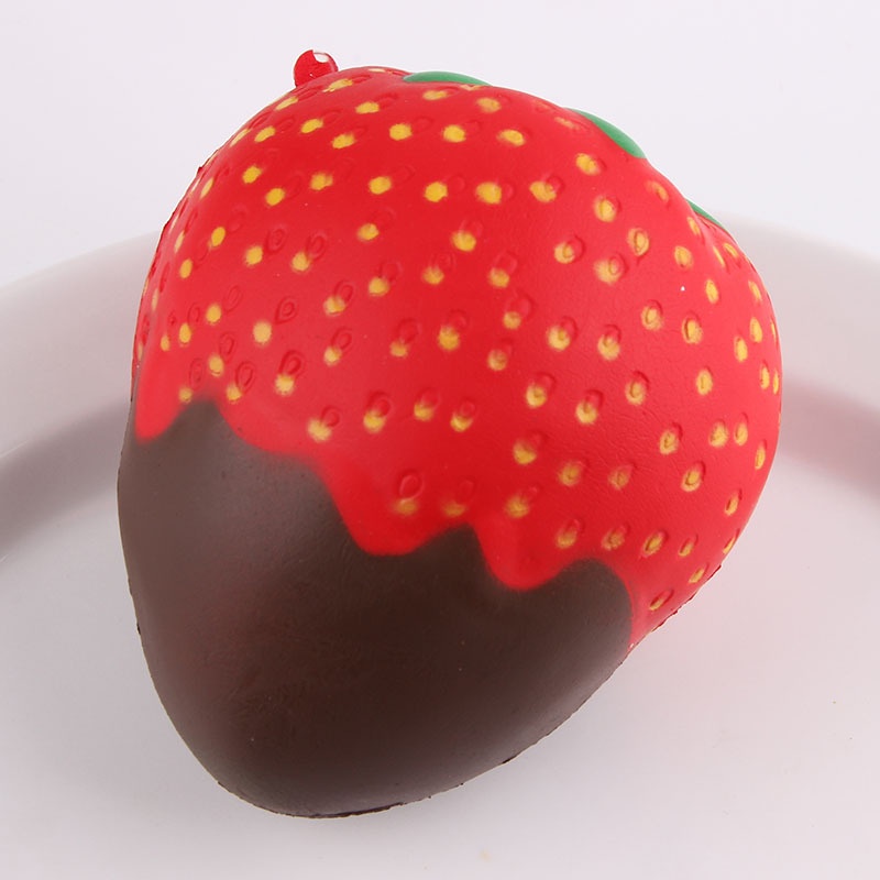 Squishy Lớn JUMBO Hình quả dâu chấm socola Đồ Chơi Xốp Giảm Stress Hình mềm mịn dễ Thương đàn hồi Cho Bé