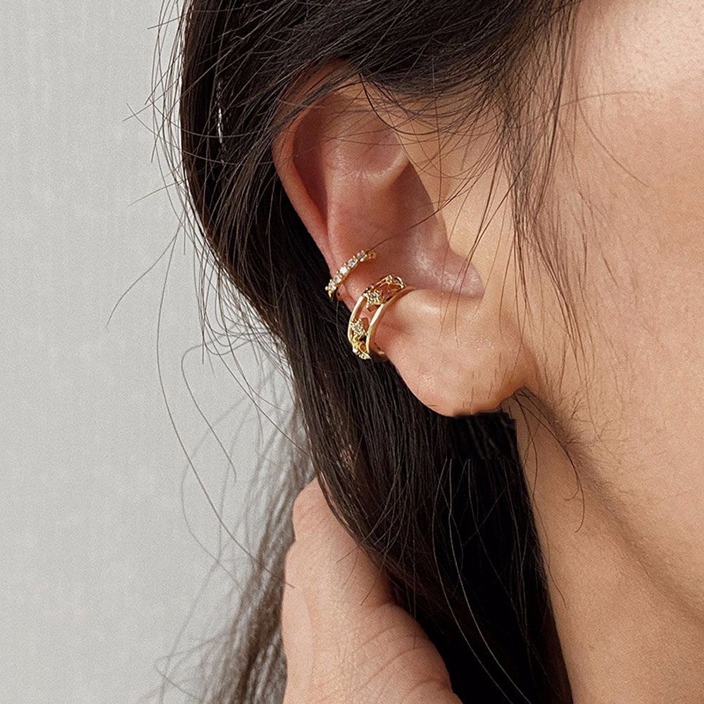 Bộ 2 khuyên kẹp vành tai bằng hợp kim đính đá nhiều màu sắc 2021 dành cho nữ