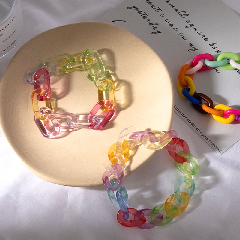 Vòng tay trong suốt kiểu dáng thời trang | BigBuy360 - bigbuy360.vn