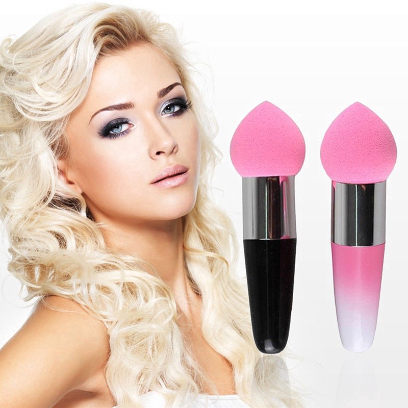 Cọ trang điểm tán phấn nền cầm tay tiện dụng