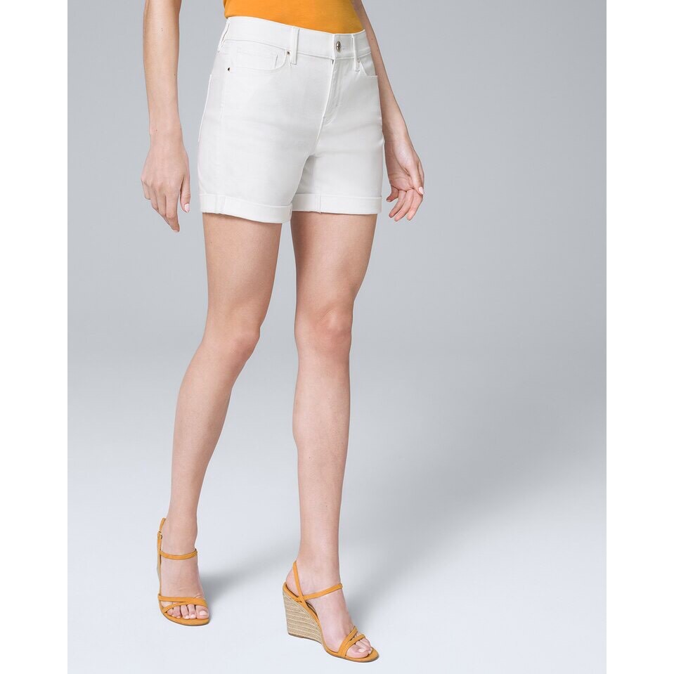 QUẦN SHORT NỮ TRẮNG VNXK