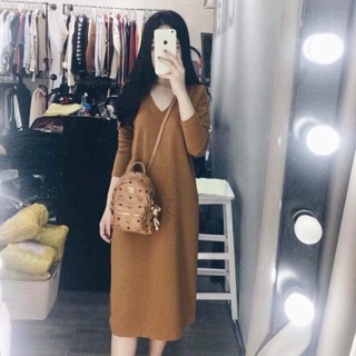 Váy zara dáng xuông cổ tim