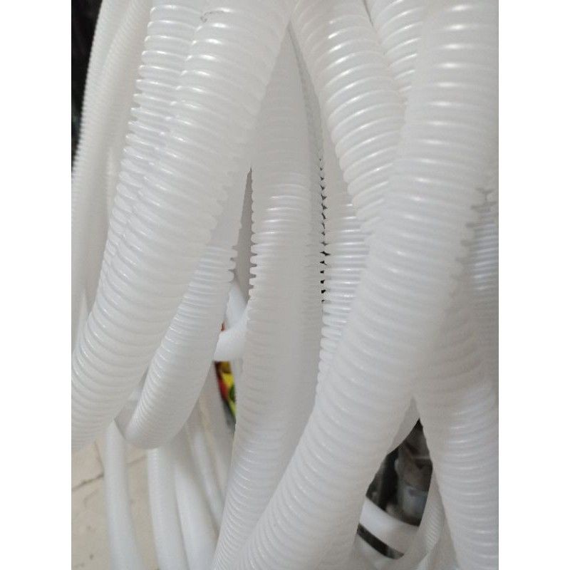 Ống thoát nước máy lạnh