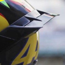 Đuôi gió AGU cho mũ bảo hiểm fullface