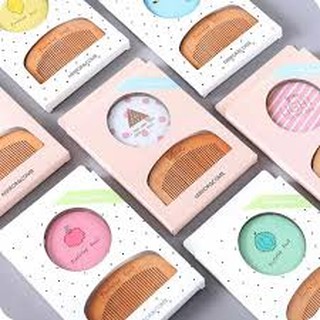 Bộ gương kèm lược gỗ