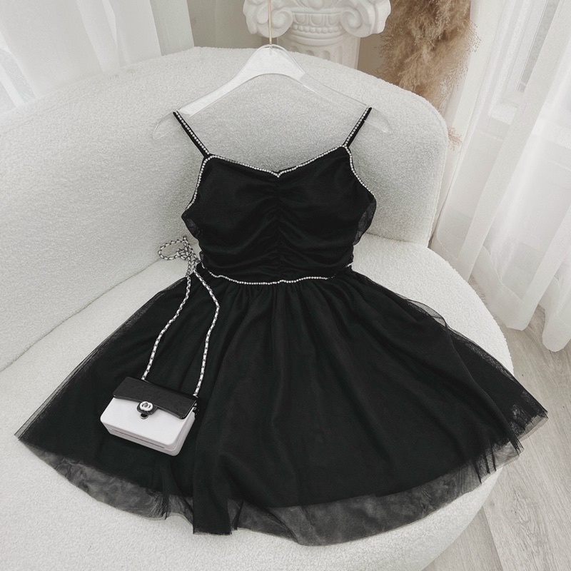 ĐẦM ĐEN 2S NHÍU NGỰC XOÈ PHỒNG