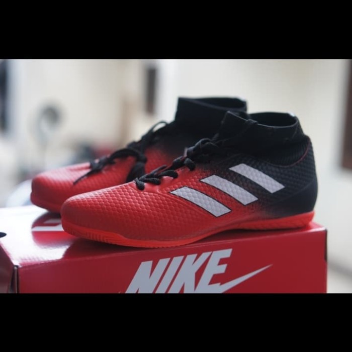 Giày Thể Thao Adidas Predator Nhập Khẩu Chất Lượng Cao