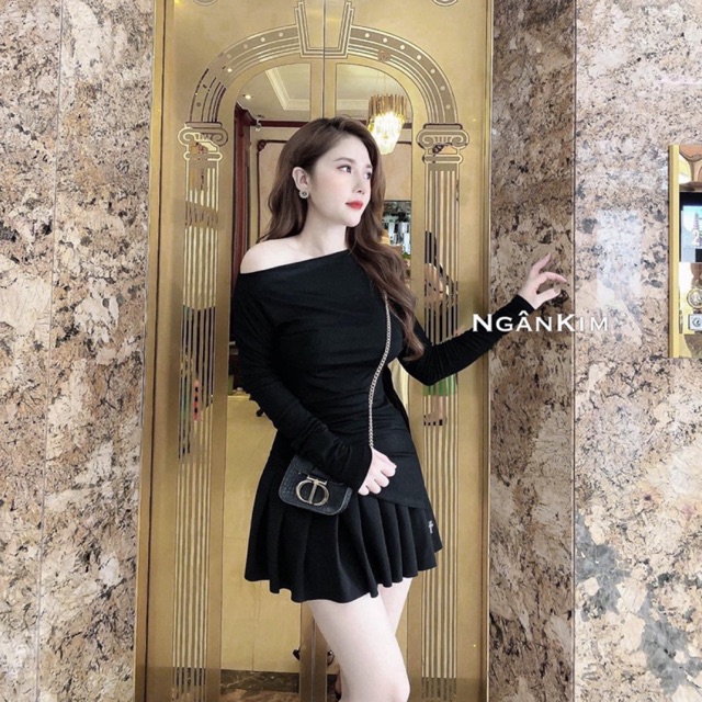Áo thun trễ vai vạt xẻ
