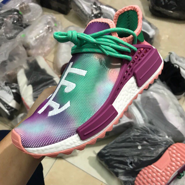 Giày human race màu tím xanh