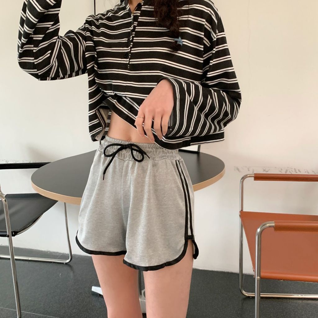 Quần Short Thể Thao Nữ Lưng Cao Dây Rút