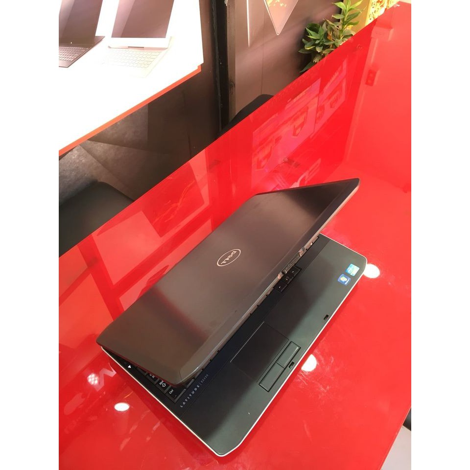 Laptop Dell Siêu khỏe E5530 i5 3210m Ram 4gb màn 15,6inh chuẩn quan đội mỹ