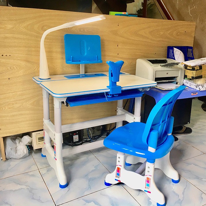 Bàn ghế học sinh thông minh chống gù lưng cận thị tặng đèn led không dây | BigBuy360 - bigbuy360.vn