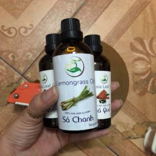 Combo 1 đèn + 1 tinh dầu sả chanh 100ml