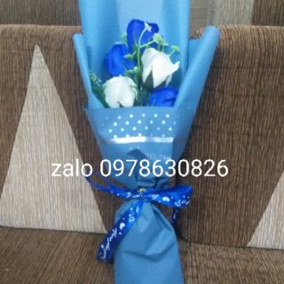 Hoa sáp thơm bó 5 bông, hình thật.