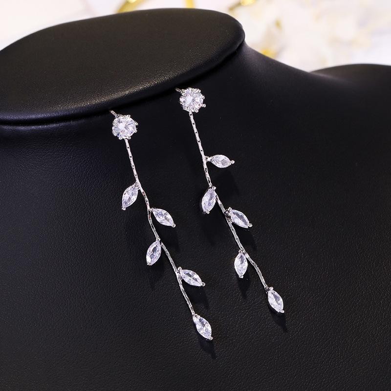 Khuyên tai thả hạt đá rơi Bông tai nữ phong cách Hàn Quốc quà tặng xinh xắn dễ thương