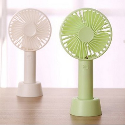 Quạt Cầm Tay 4 Cánh Pin Sạc Có Đế Để Bàn