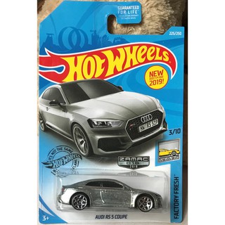 Xe mô hình Hotwheels Audi RS 5 Coupe Zamac
