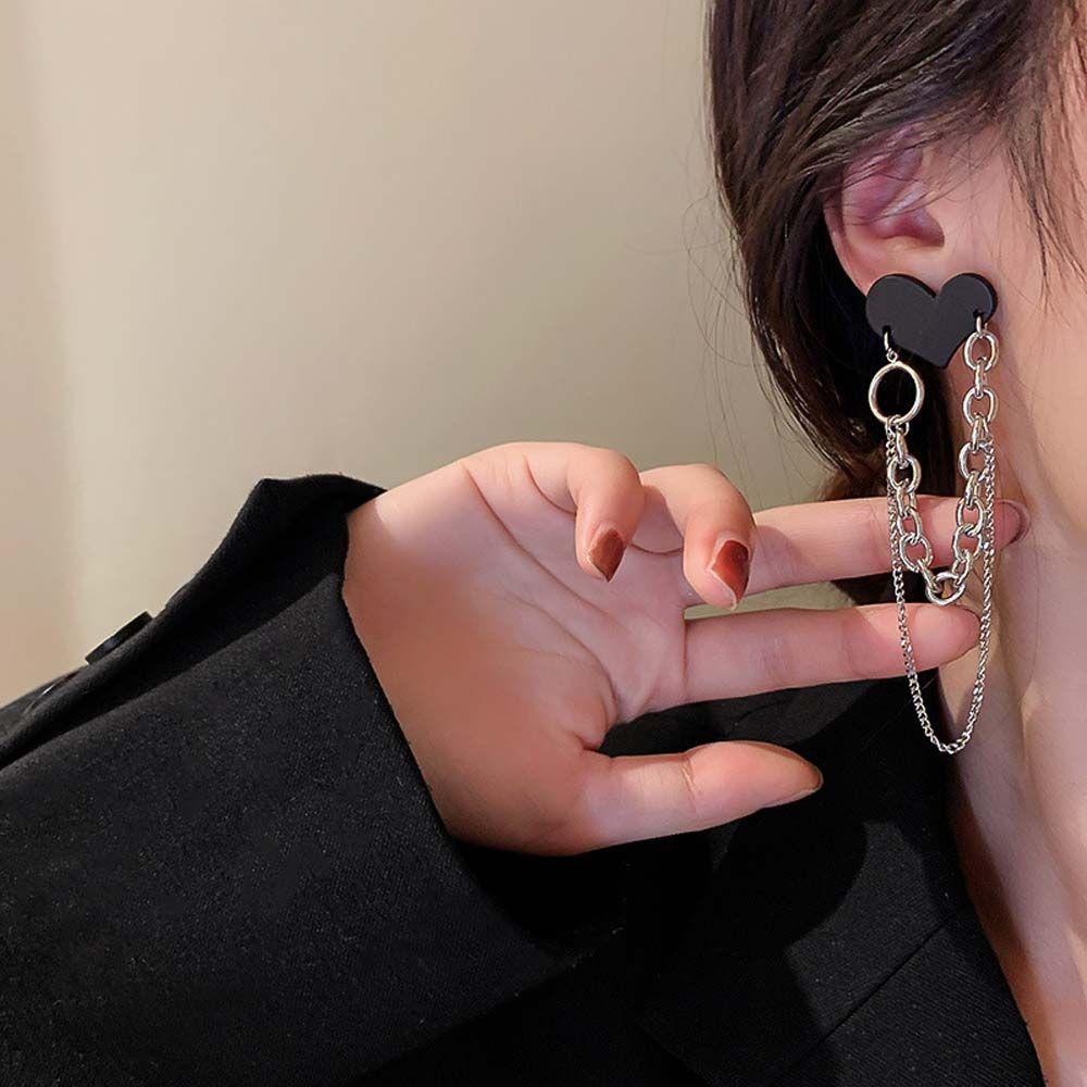 Khuyên Tai Lủng Lẳng Hình Trái Tim Màu Đen Cá Tính Cho Nữ