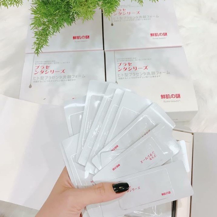 Ủ Trắng Face Nhau Thai Cừu Chuẩn Nội Địa Nhật ( lẻ 1 miếng )