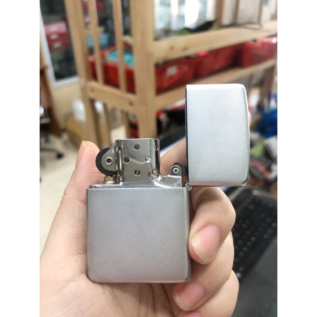 VỎ BẬT LỬA ZIPPO SATIN TÌNH NHƯ HUYNH ĐỆ MAIN USA - HỘP QUẸT ZIPPO