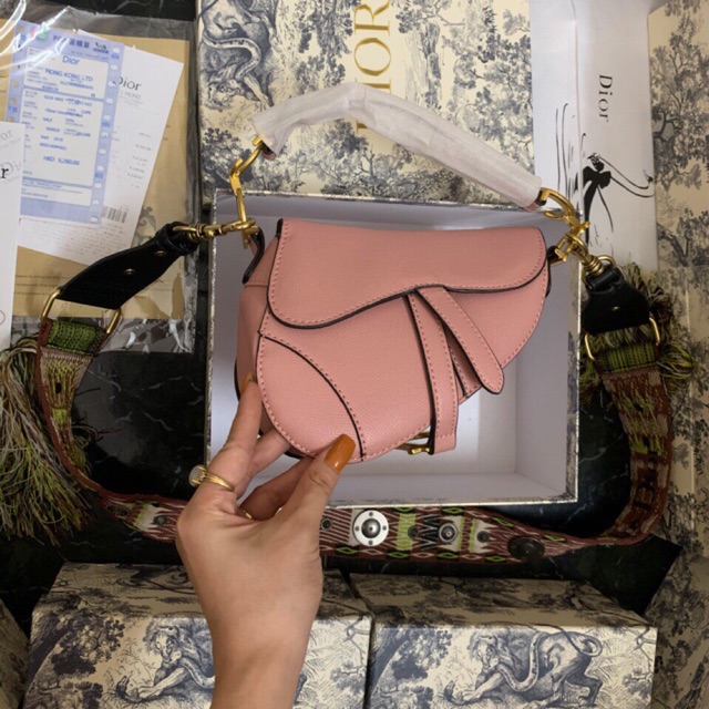 Túi yên ngựa màu hồng size 20