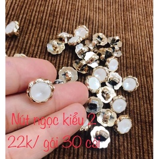 Nút sơ mi kiểu
