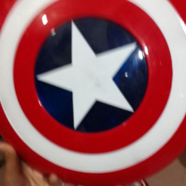 Khiên chiến đấu Captain America có đèn, nhạc.