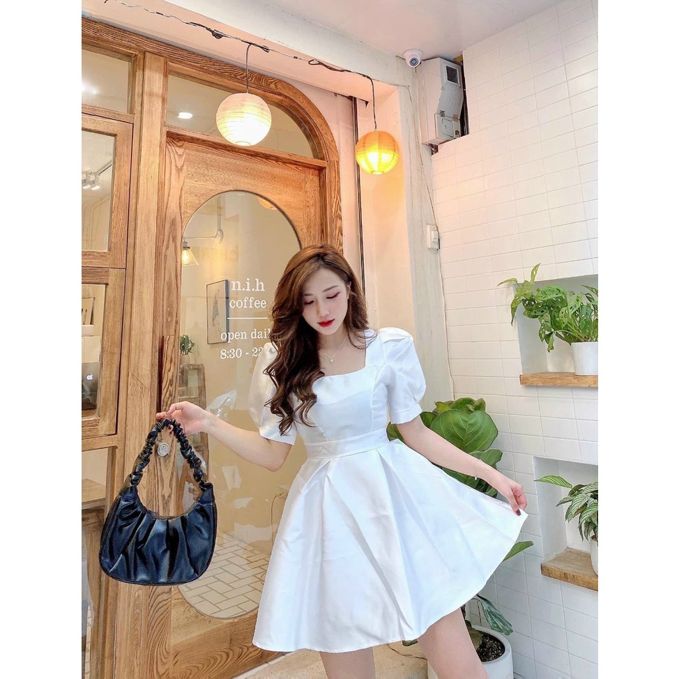 Đầm Phi Xoè Cổ U Siêu Đẹp