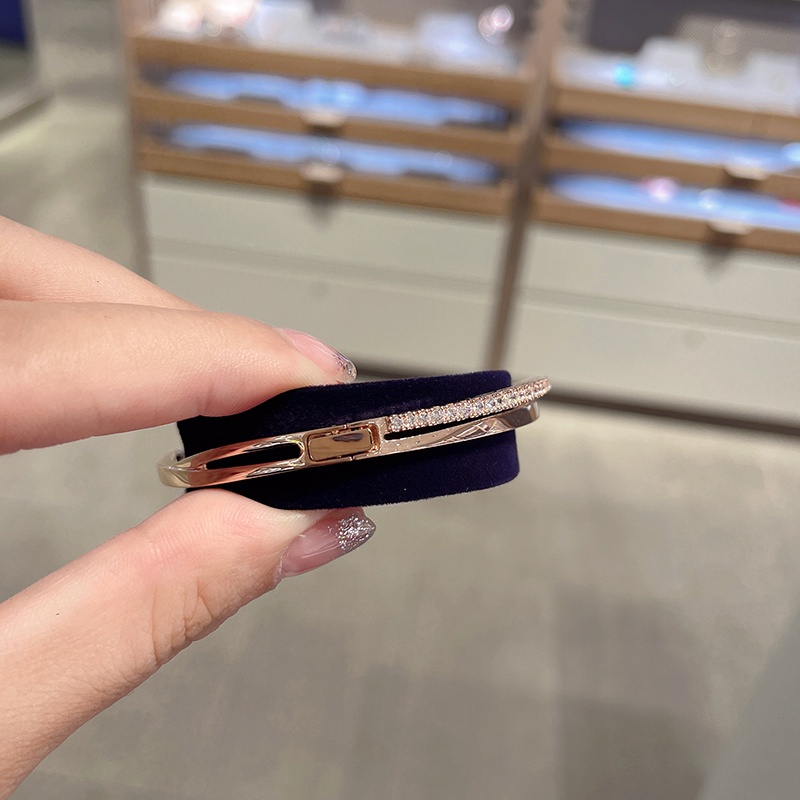 Vòng Tay Swarovski Màu Vàng Hồng Thời Trang Cho Cặp Đôi