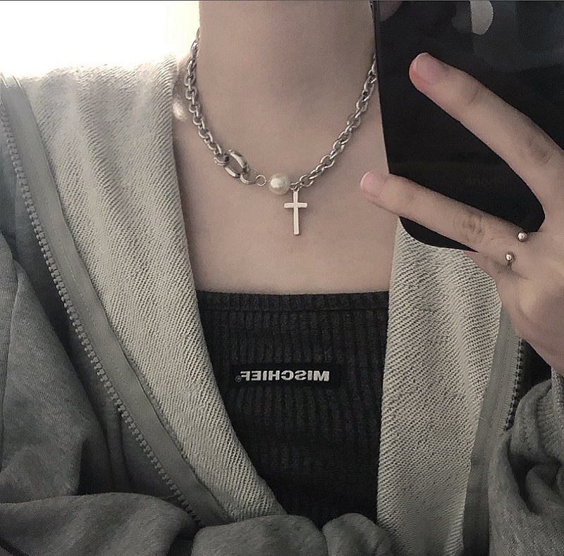 Dây Chuyền Mặt Hình Thánh Giá Đính Ngọc Trai Phong Cách Hiphop Thời Trang 23374