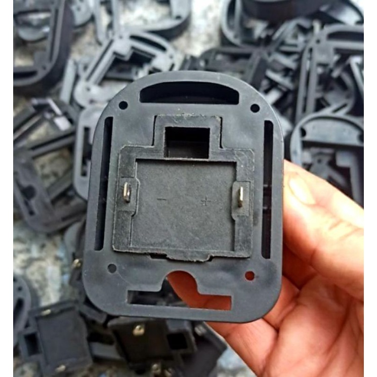 Đế chuyển pin makita nhựa đúc siêu bền